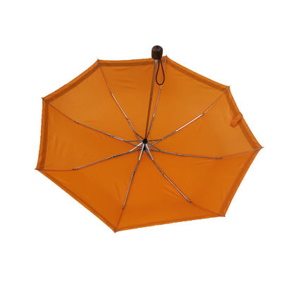 Ręcznie otwierany, składany parasol z drewnianą rączką i odblaskową lamówką