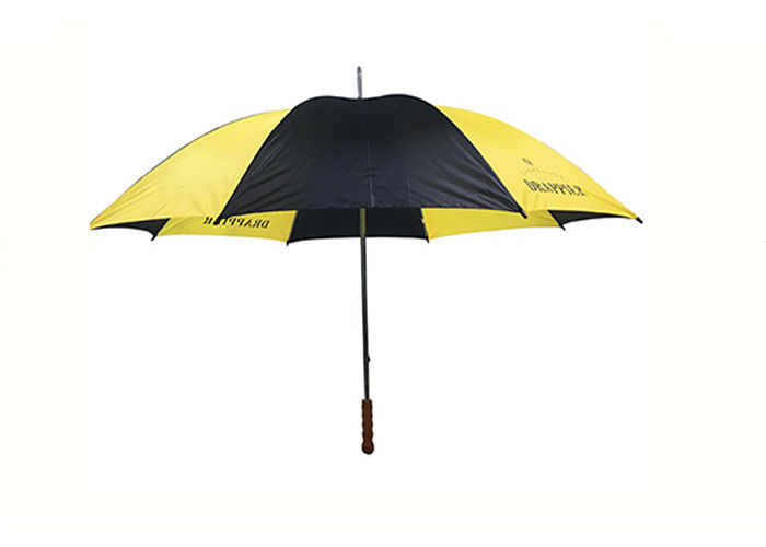 Ręcznie otwierany większy rozmiar Niestandardowy parasol golfowy Wiatroodporny drewniany uchwyt