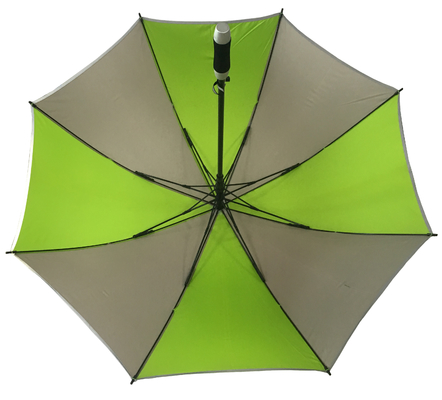 Szczupły czarny, prosty, z rękojeścią, parasol do golfa