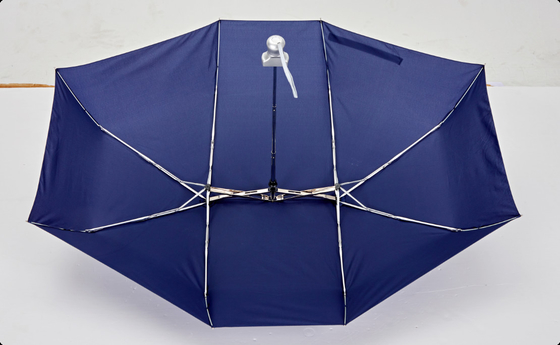 Duży podwójny parasol wodoodporny na zewnątrz Kreatywny parasol z dostosowanym logo i wydajnością