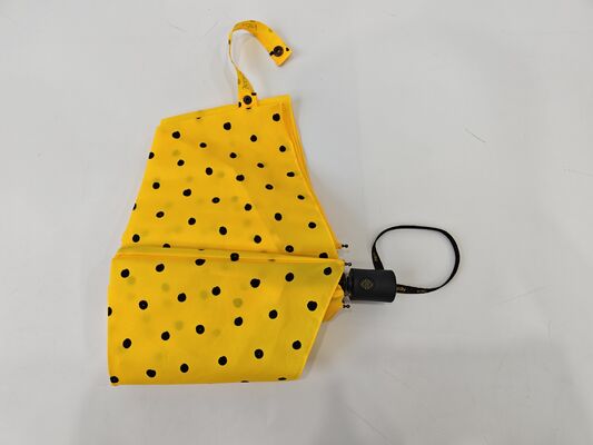 Parasol podróżny automatyczny o średnicy 105 cm z rączką pokrytą gumą i długością po złożeniu 26 cm dla łatwego przenoszenia