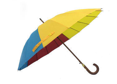 26-calowy 16-żebrowy drewniany uchwyt parasol Parasol automatyczne otwieranie Ręczne zamykanie Różne kolory