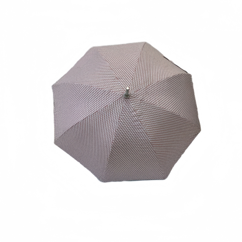 23calowy, lekki, superwietrzny, aluminiowy parasol z 210 ton tkaniny Pongee, 8 żebrów i 104 cm średnicy otwarcia.