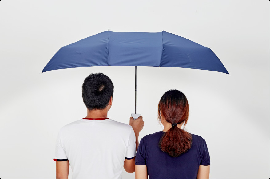 Duży podwójny parasol wodoodporny na zewnątrz Kreatywny parasol z dostosowanym logo i wydajnością